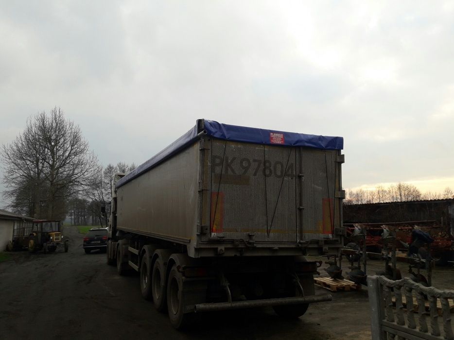 Plandeki na przyczepy rolnicze, plandeki