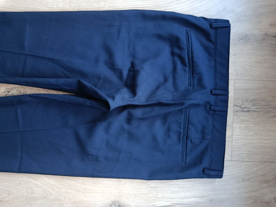 Granatowe spodnie garniturowe Cubus r.164