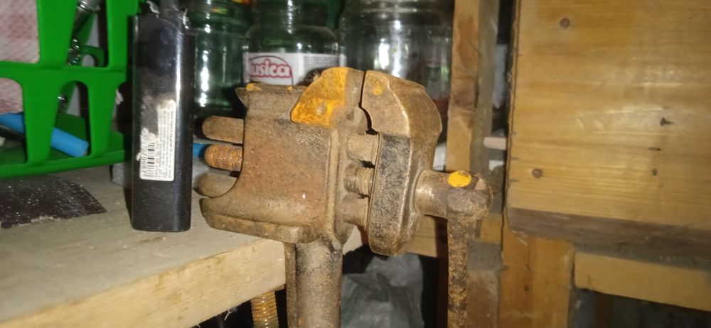 Тиски малые СССР