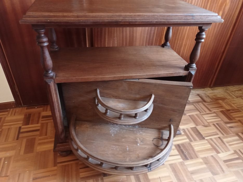 Móvel de TV com bar