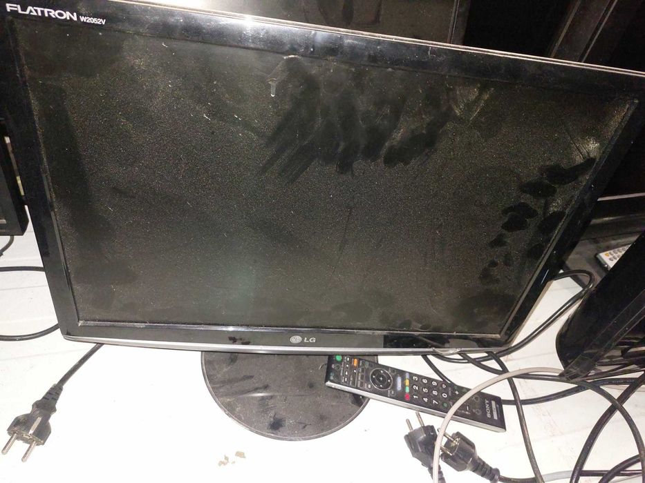 Monitor LG W2052V 20 cali HDMI