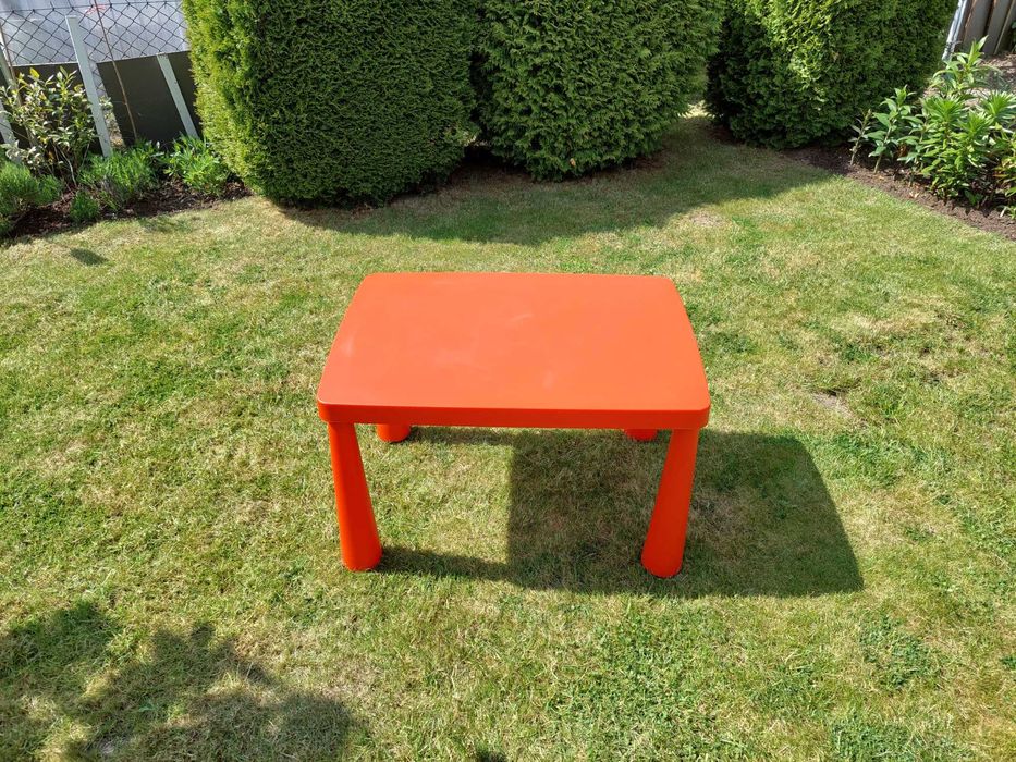 Ikea Mammut dla dzieci