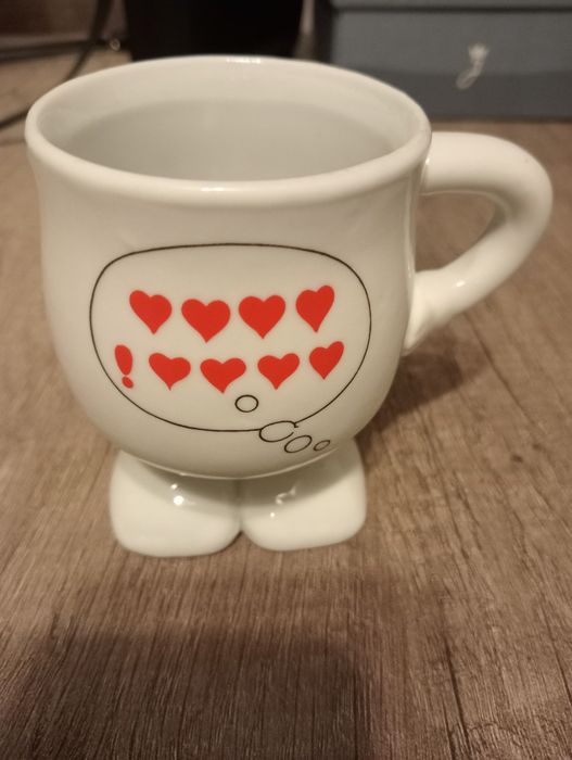 2 New Cups441944640461230081