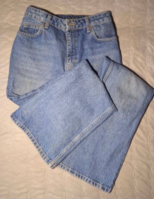 Джинси кльош,джинси на високій посадці