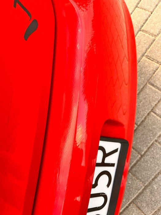 Piękne czerwone VW POLO