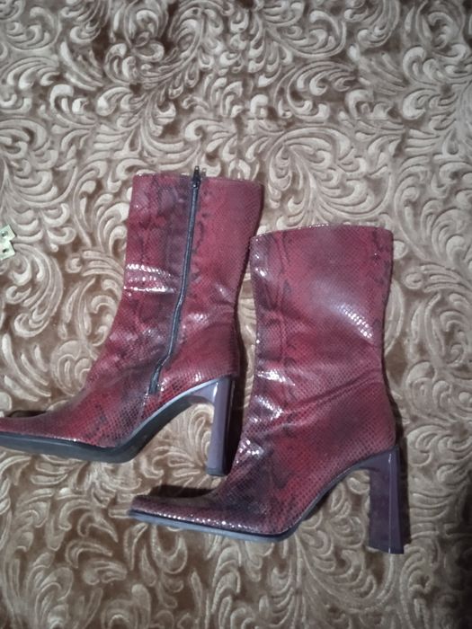 Чобітки весняні 39 розмір.