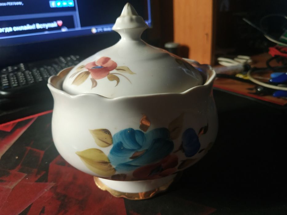 Продам новую сахарницу СССР