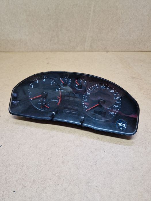 Audi a4 b5 licznik benzyna 8d0.919.861C wyposażenie wnętrza