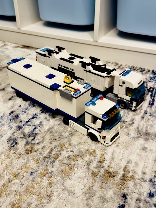 Lego Citi dwa tiry