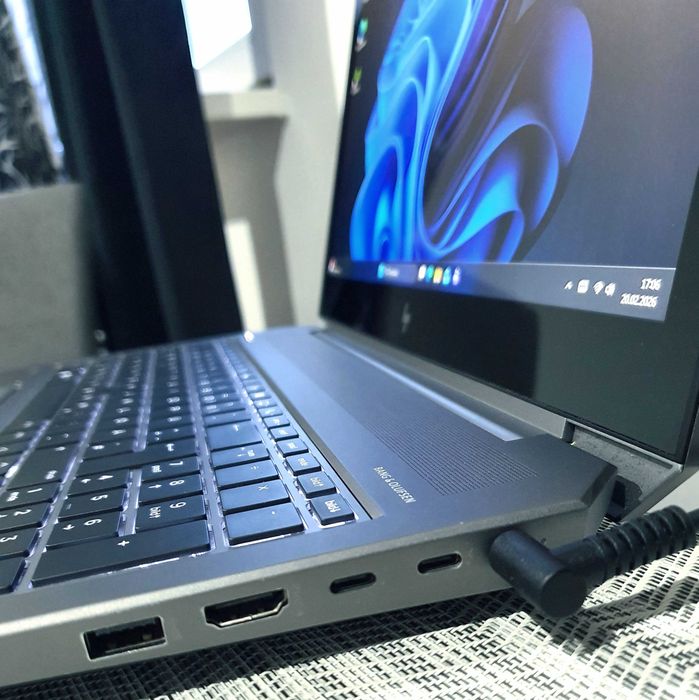 HP ZBOOK UHD 4K Dotyk i7®™/Nvidia®™/32GB/1,5TBNvme/Sim 5G/USB-C3.1/B&O ...