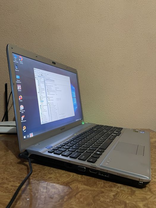 Ноутбук для роботи і навчання Sony/Intel Core i5/4 GB DDR3 / 512HDD