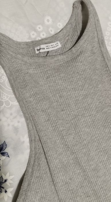 Vestido cinza Bershka S