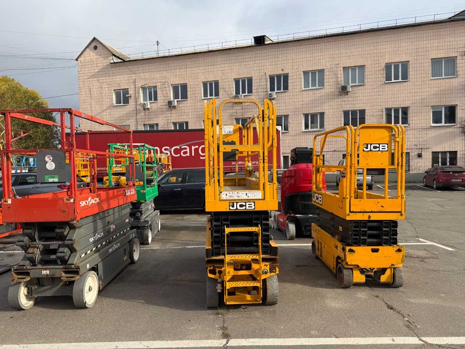 Електричний ножичний підйомник JCB S2632E 10 метрів, 250кг