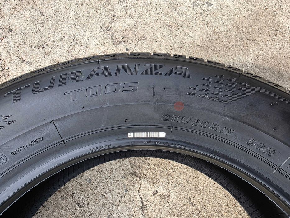 Opony letnie klasy premium BRIDGESTONE 215/60/17 NOWE DEMO 2024 r.