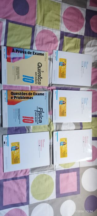 Manuais e livros de fichas Química em Reação e física em ação 10