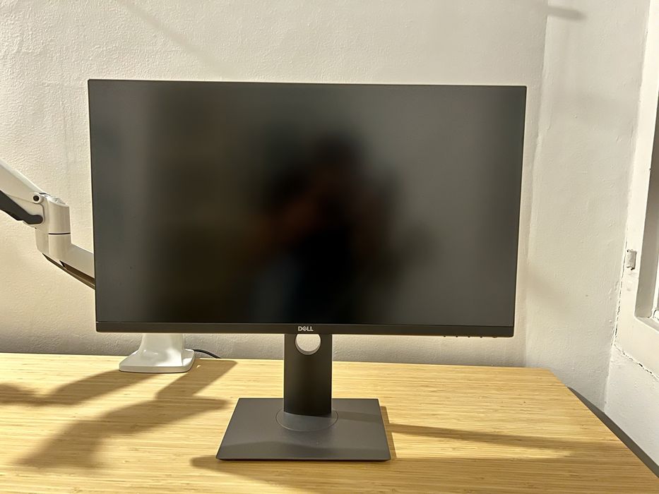 Monitor Dell P2720DC 27" QHD USB-C - Como Novo