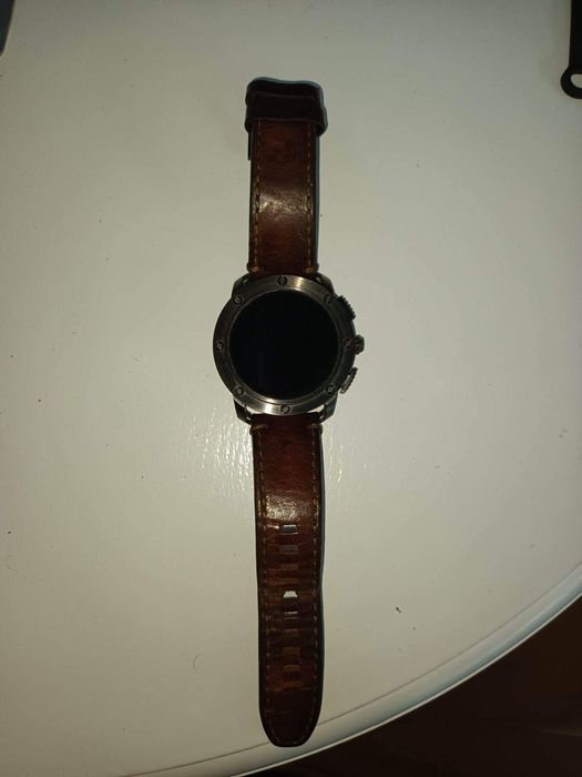 Diesel DZT2032 smartwatch