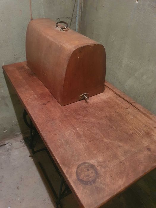 Sprzedam Maszyna do szycia Kóhler z metalową podstawą