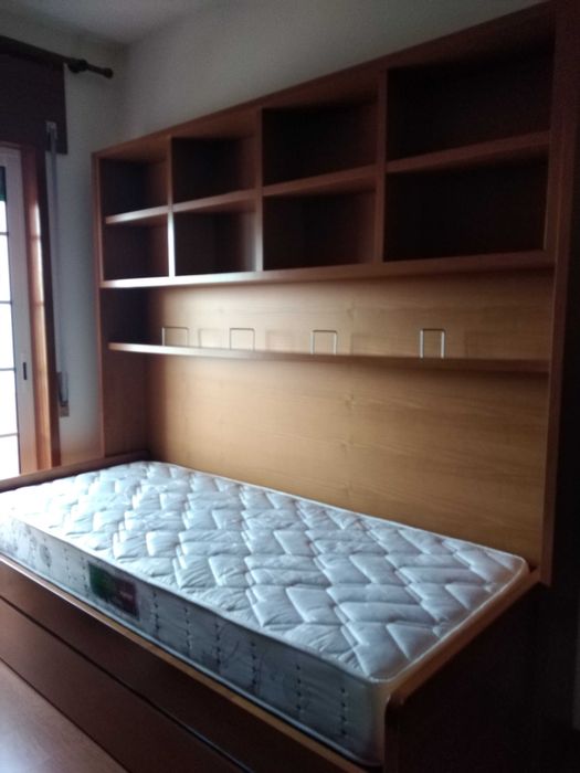 ESTUDIO  com 2 colchoes