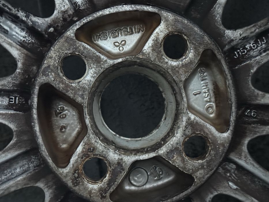 Оригинальные Диски Mitsubishi R15 с резиной