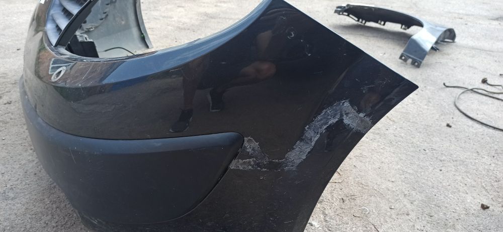 Бампер передній сценік 2 до рестаіл. Колір TEB66.