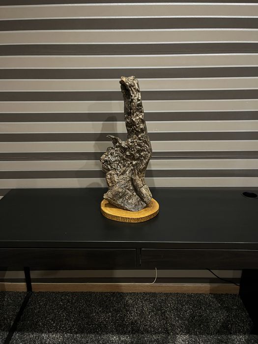 Peça decorativa em madeira