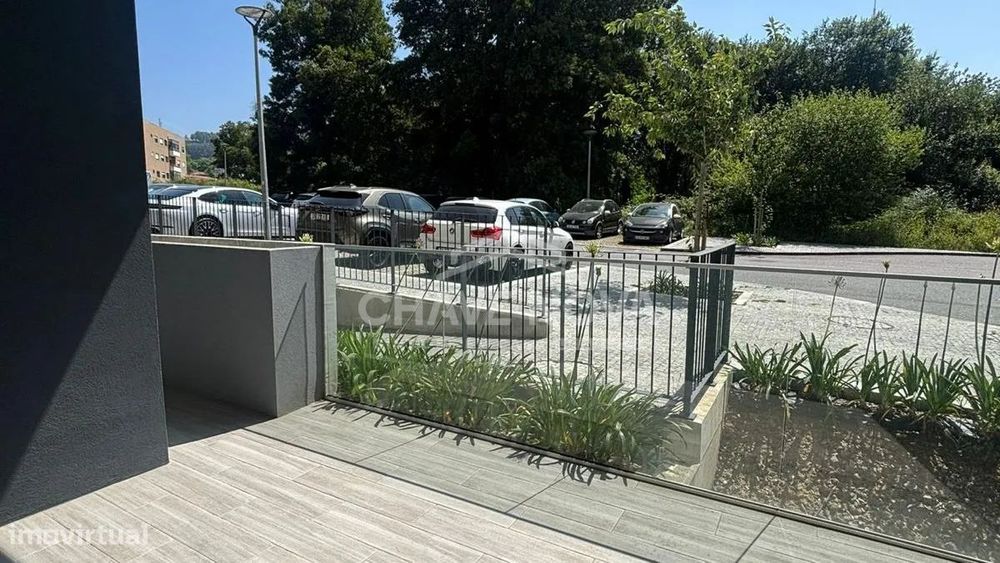 Apartamento T1 a Frente do Parque da Lavandeira