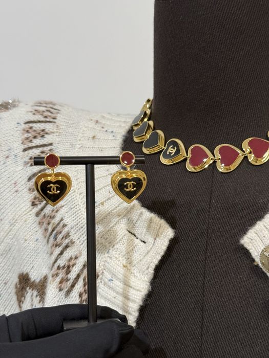 CHANEL® Luksusowe perły CC® kolczyki ekskluzywna biżuteria