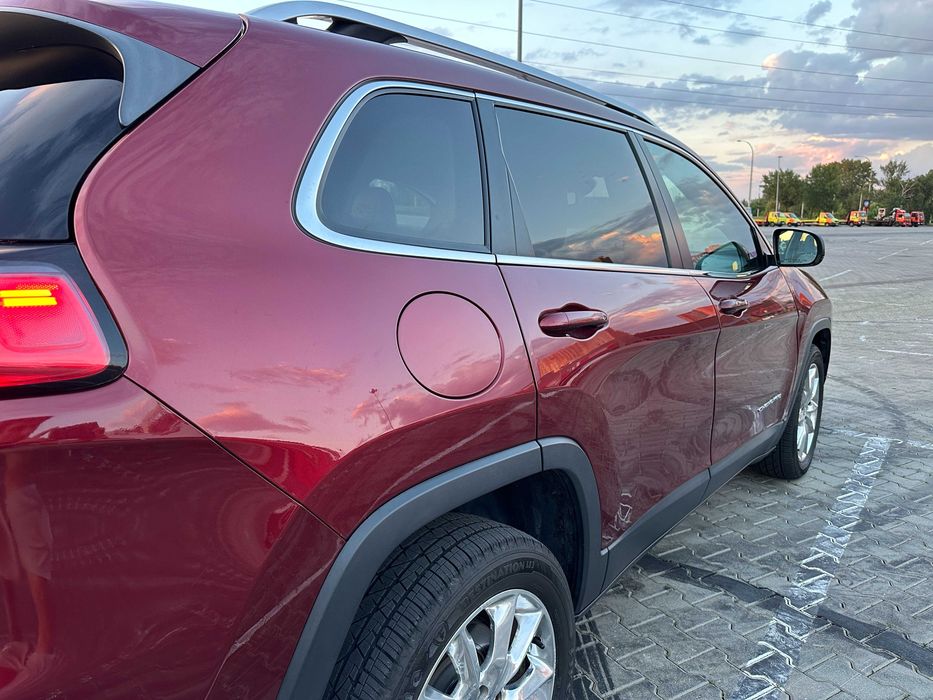 jeep cherokee продаж