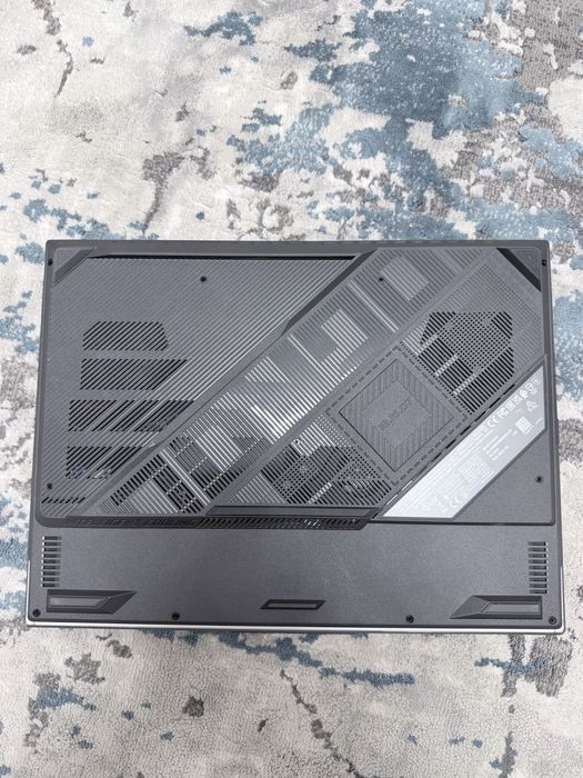 Ноутбук ASUS ROG Strix G16 в отличном состоянии