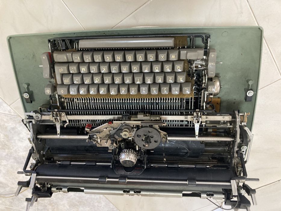IBM Selectric typewriter (não funciona)