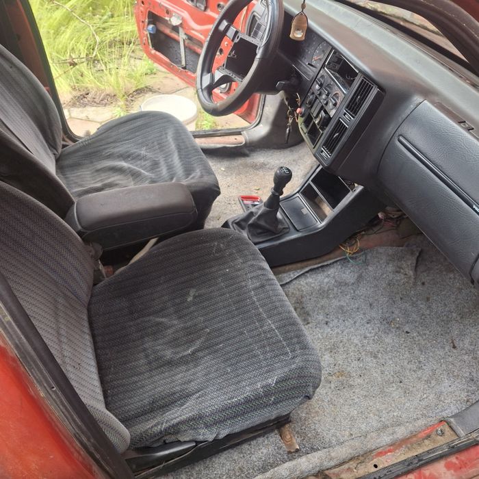 Volvo 440, 1.7 бензин