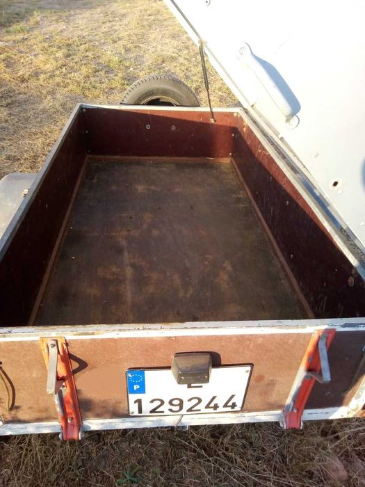 Atrelado com Documentos e matriculado.