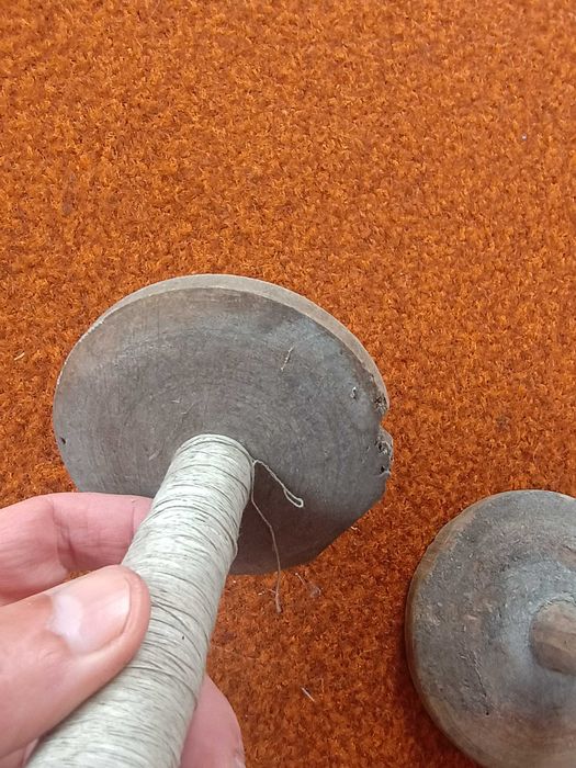 Stare szpulki drewniane