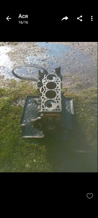 Двигун без головки