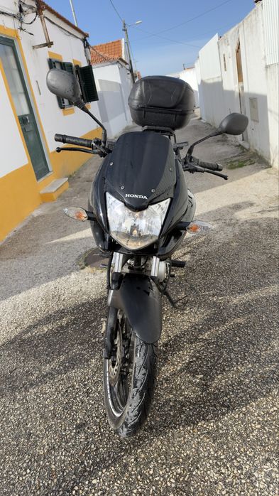 Honda CBF 125cc Económica e fiável