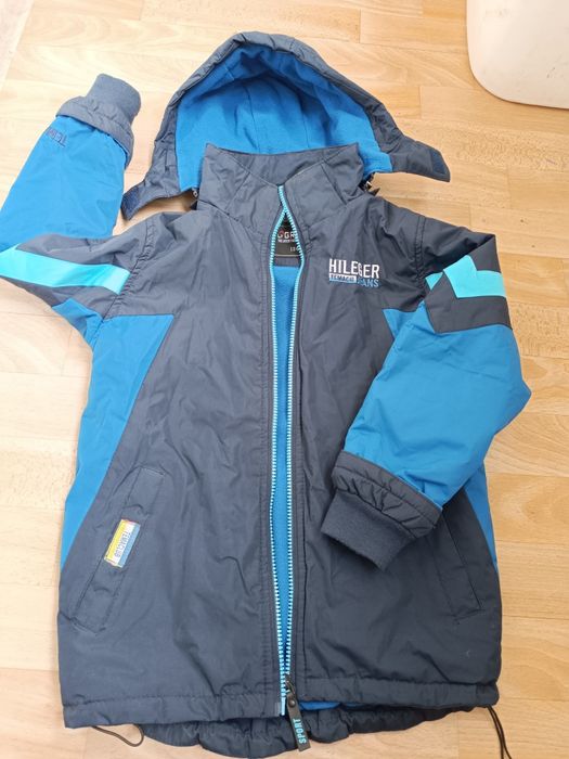 Продам ветровку на мальчика