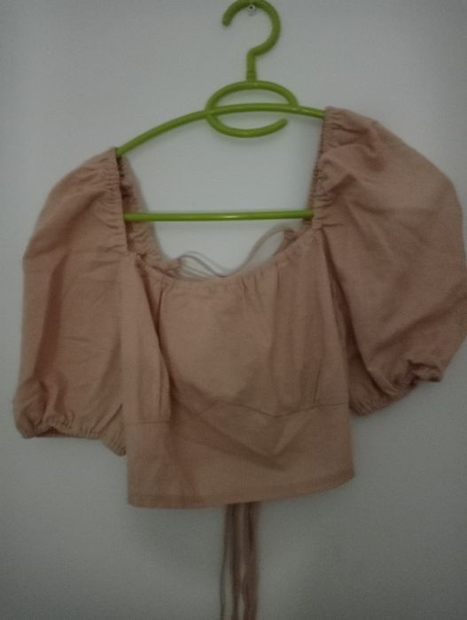 Duas blusas algodão tons caqui