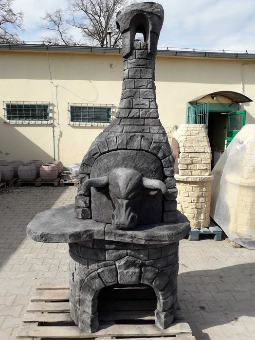 grill ogrodowy betonowy , kominek