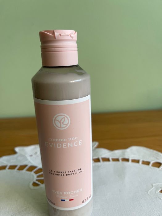 yves rocher Perfumowane Mleczko do ciała Come une Evidence 200 ml
