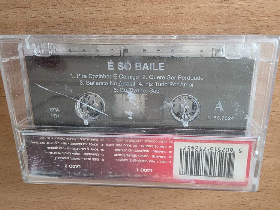 Cassete áudio "É Só Baile". Emanuel, Saul, entre outros