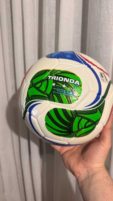 Мяч adidas Trionda World Cup 2026, термошов, 5 розмір з посиленим покриттям в класичному стилі