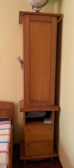 Mobília de quarto de menina / estúdio Lousapinhos linha Metamorphos