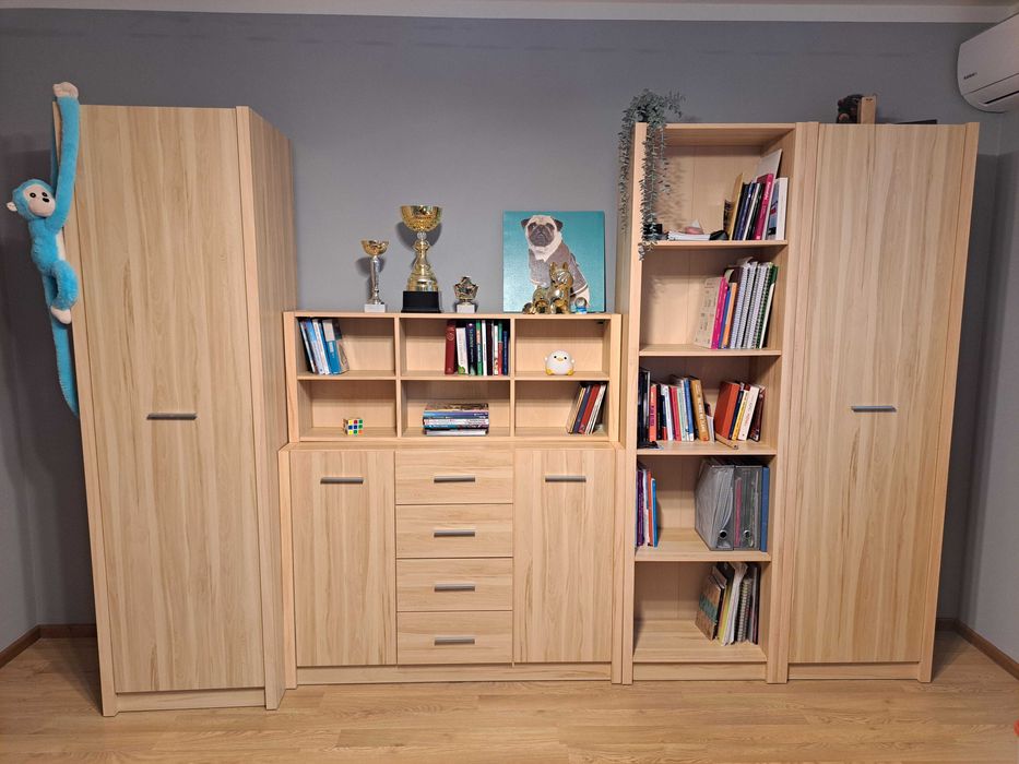 Meble młodzieżowe, dzicięce z biurkiem, zestaw 7 elementów