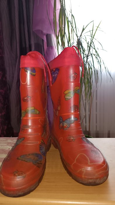 Продам гумові чоботи Alisa line