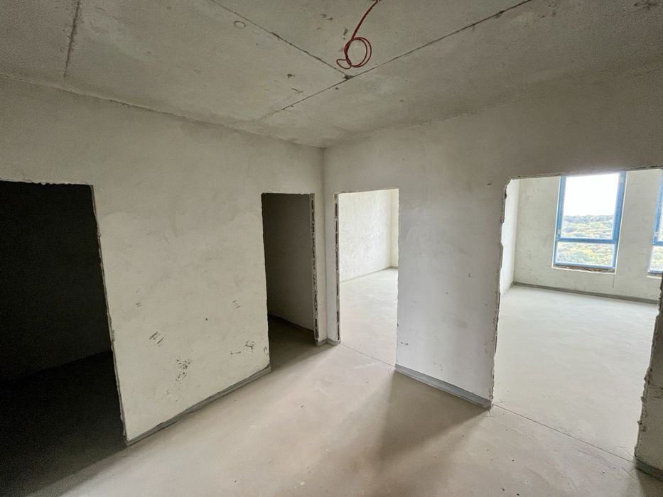 Продаж 3 кімнатної квартири по вул. Зелена