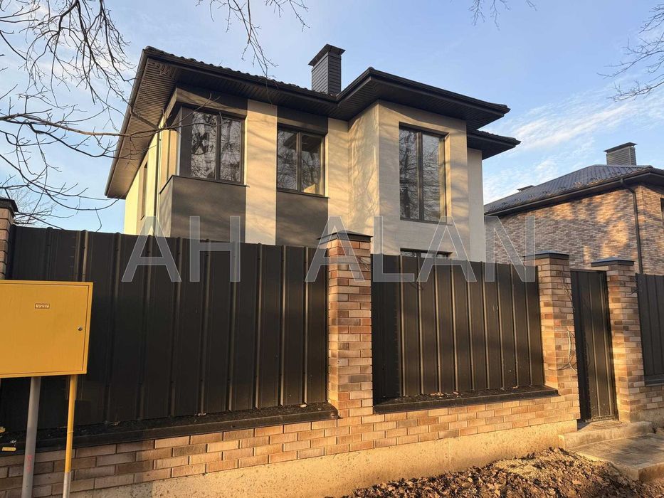 Без комісії. Продаж будинка 187 м2 в с. Чабани. Київська область
