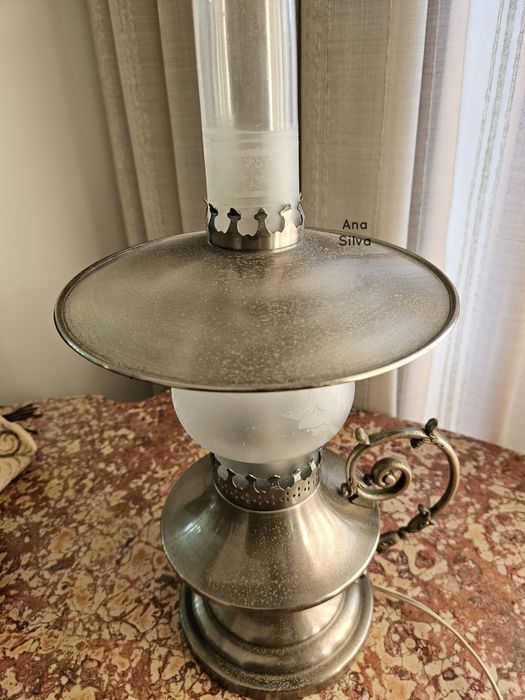 Candeeiro antigo em estanho