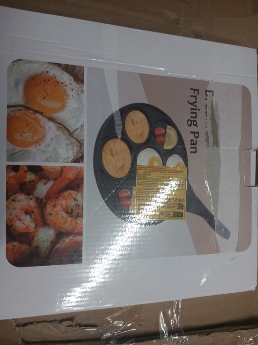 Frigideira com formas individuais nova