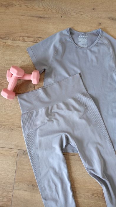 Strój sportowy komplet zestaw szary s  leginsy fitness sport